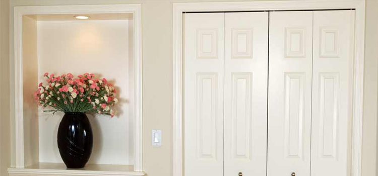 residential closet door repair in Franklin